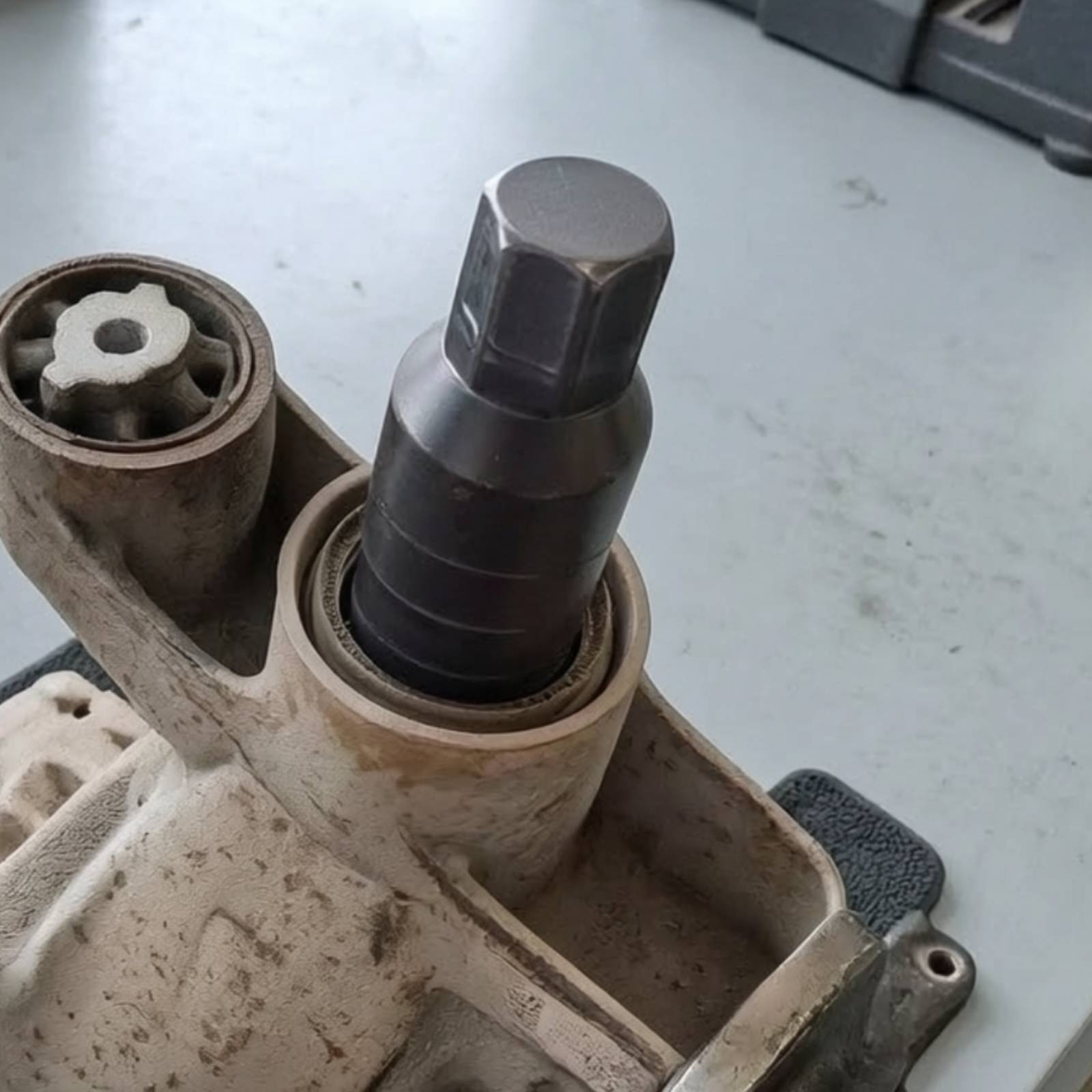 Soquete de Chave com Abas, Fer - Auto Repair Shops avaliação e preço